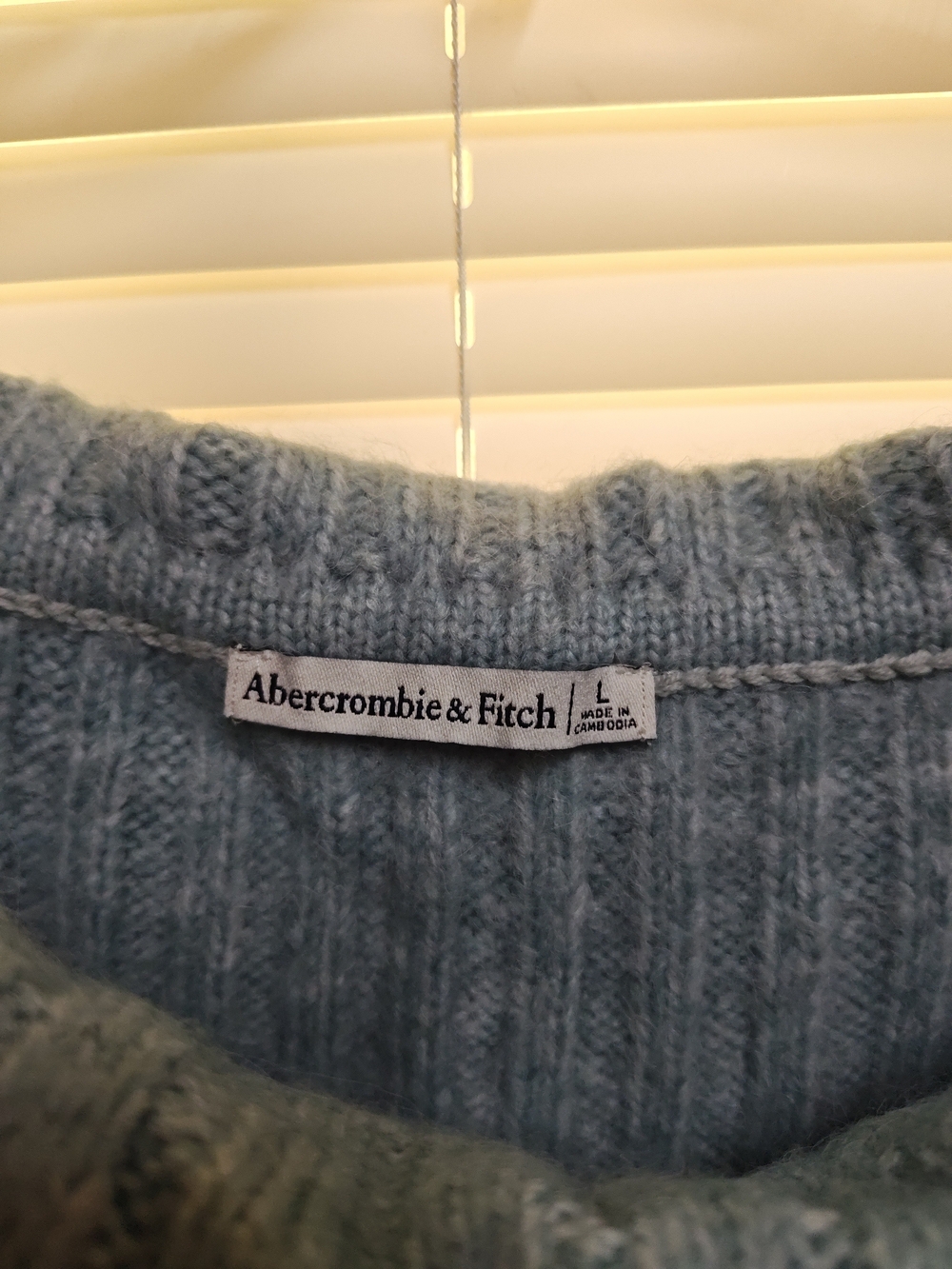 Abercrombie & Fitch Women's Off The Shoulder Ribbed Knit Sweater - Picture 2 of 4